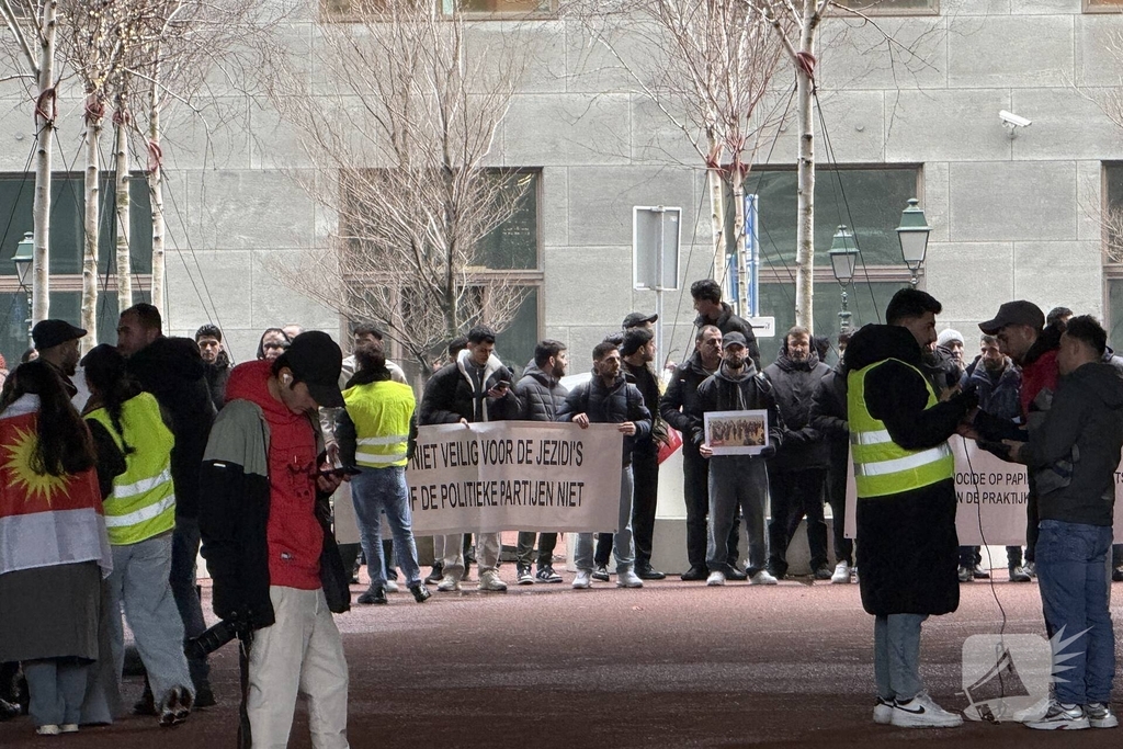 Demonstratie bij Rijkskantoor tegen uitzettingen naar Irak