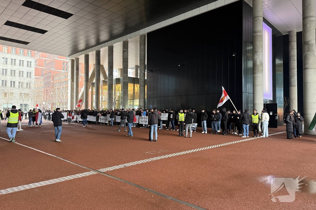 Demonstratie bij Rijkskantoor tegen uitzettingen naar Irak