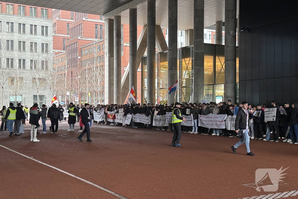 Demonstratie bij Rijkskantoor tegen uitzettingen naar Irak