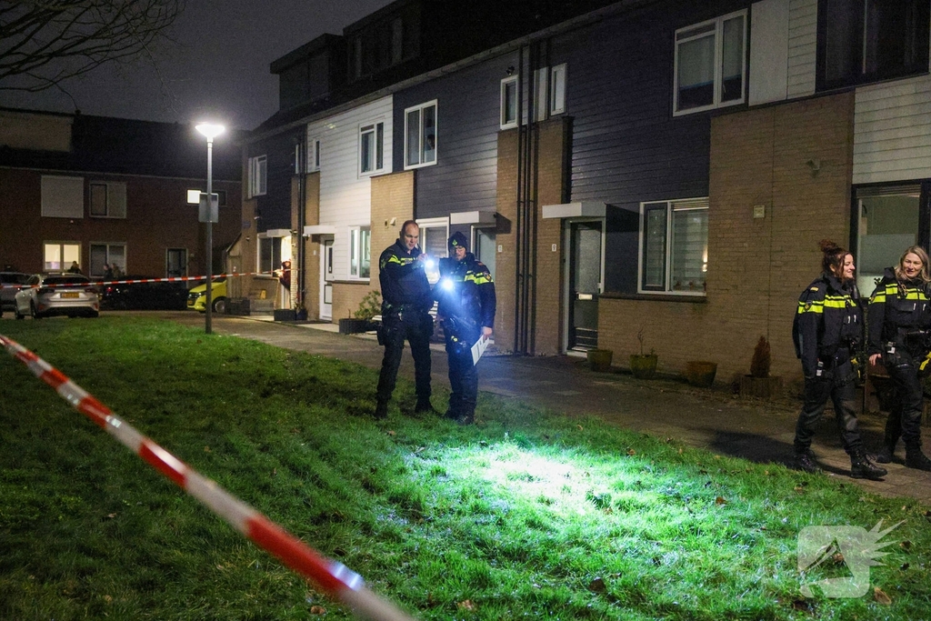 Voertuig rijdt opzettelijk mensen aan