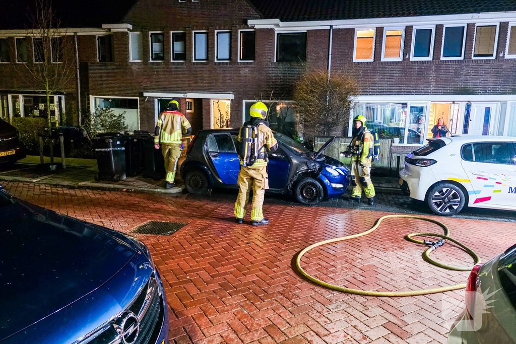 Brand in auto veroorzaakt alarm