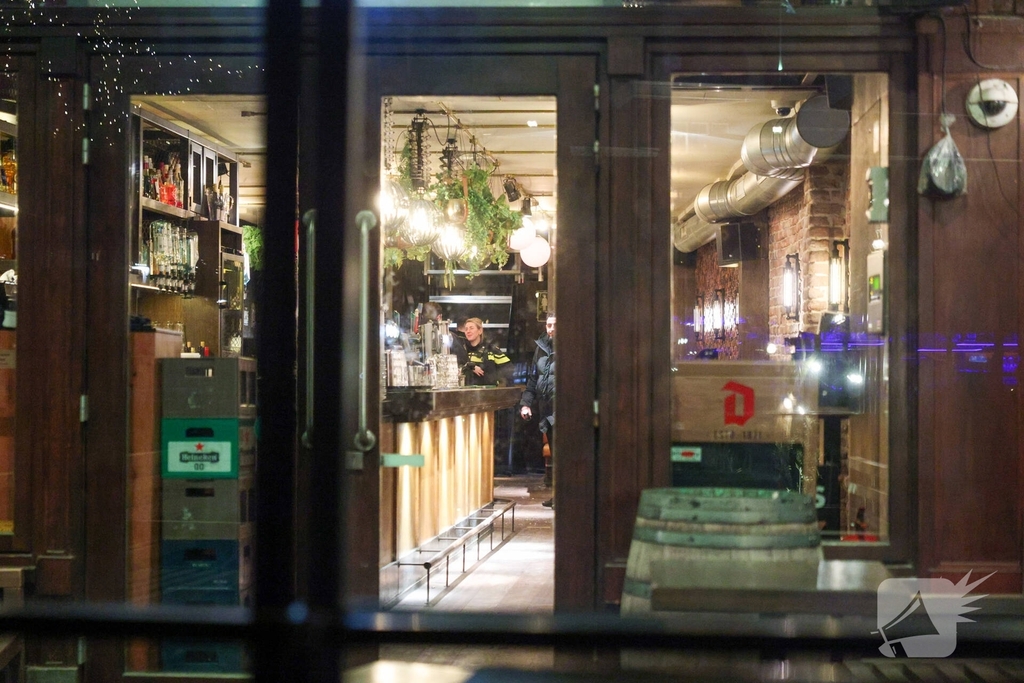 Steekincident bij café leidt tot gewonde