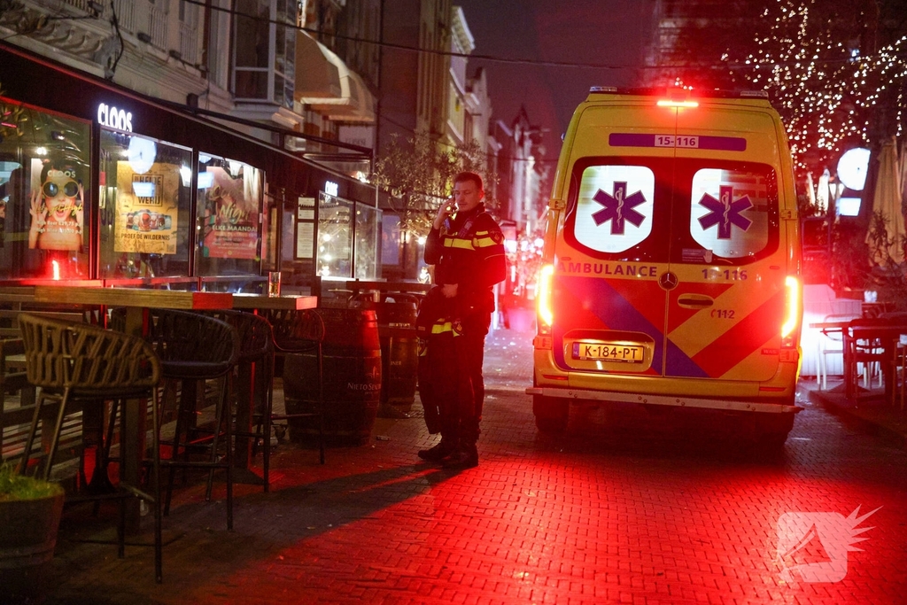 Steekincident bij café leidt tot gewonde