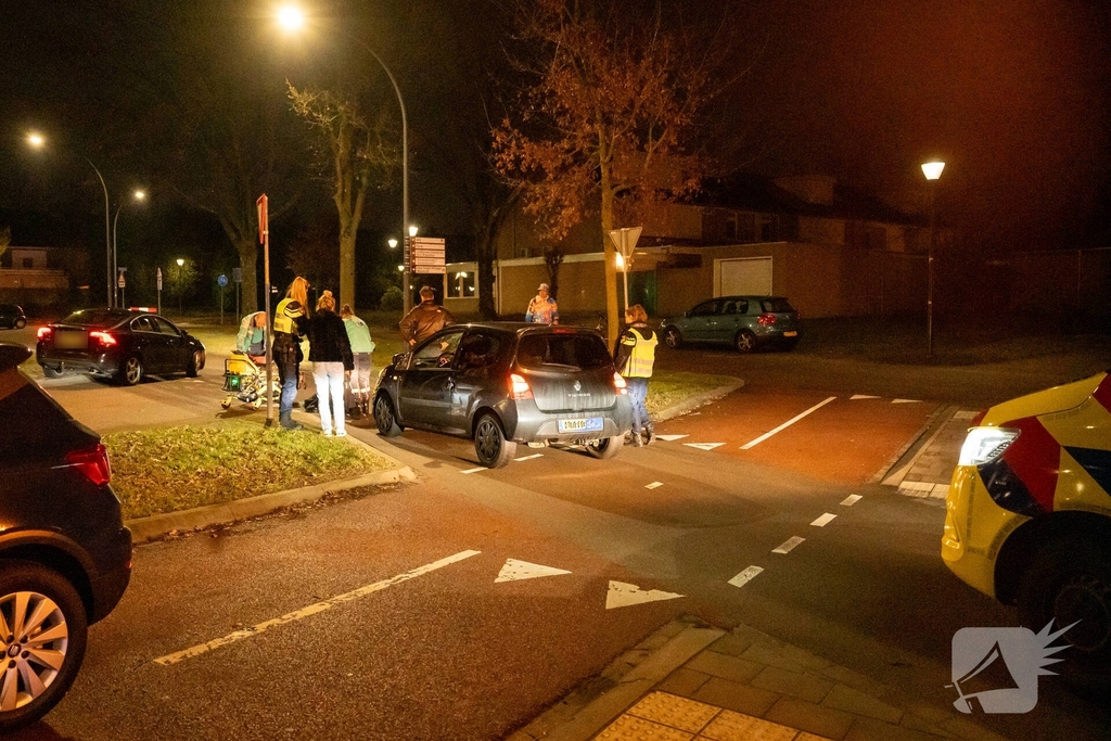 Dronken man geschept door auto
