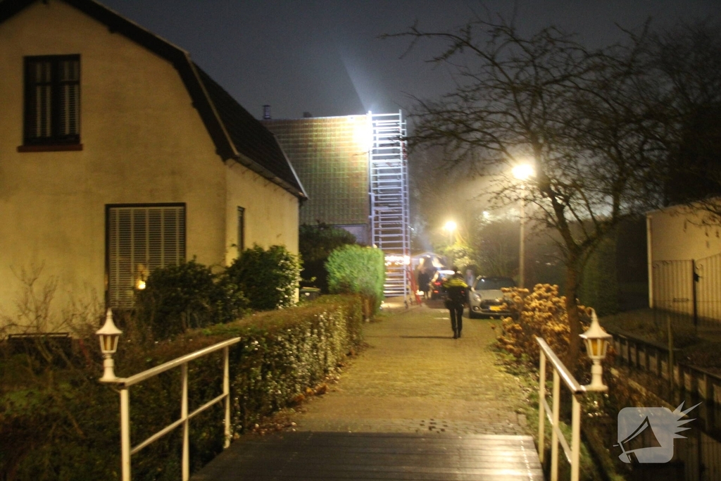 Schoorsteenbrand in woning onder controle