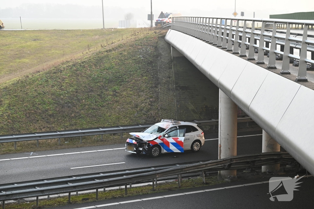 Man overleden na aanrijding door politieauto