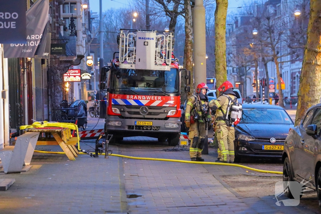 Brand in lunchroom leidt tot grote brandweer inzet