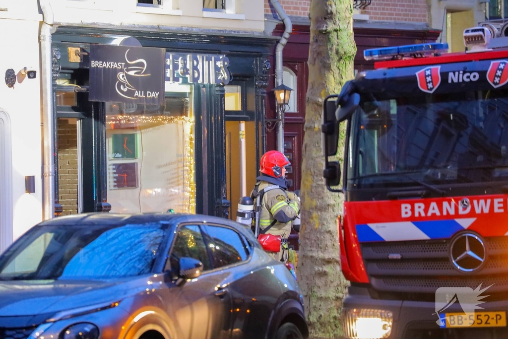 Brand in lunchroom leidt tot grote brandweer inzet