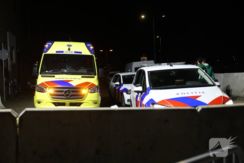 Steekincident op vluchtelingenboot leidt tot gewonde