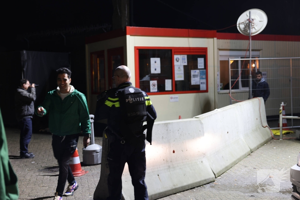 Steekincident op vluchtelingenboot leidt tot gewonde