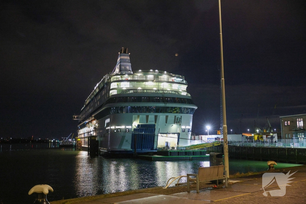Steekincident op vluchtelingenboot leidt tot gewonde
