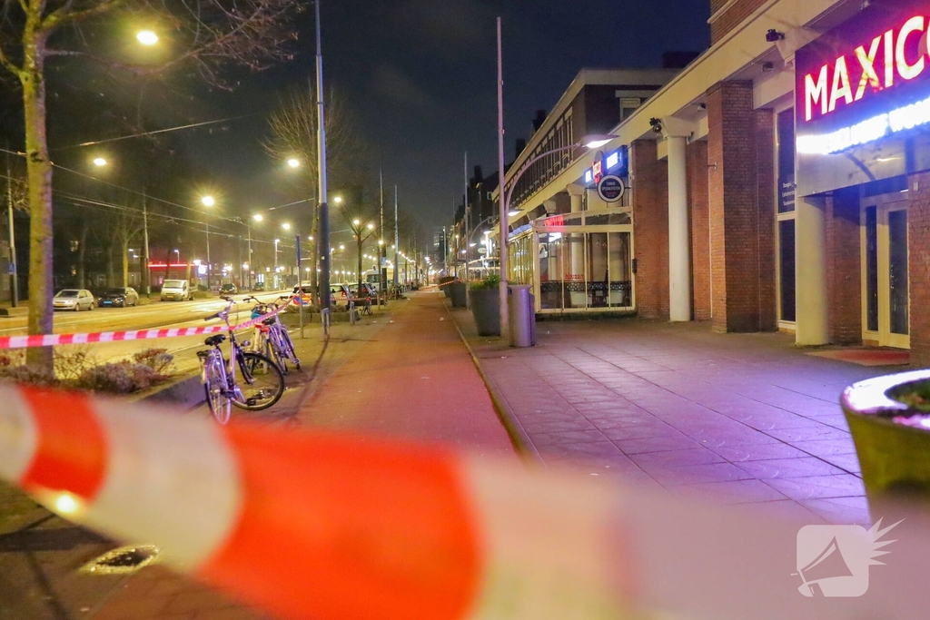 Explosief ontploft bij restaurant, geen gewonden