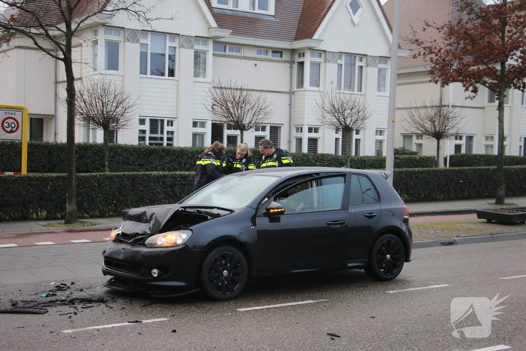 Kettingbotsing met drie voertuigen