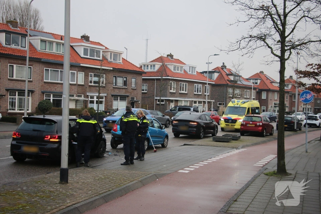 Kettingbotsing met drie voertuigen