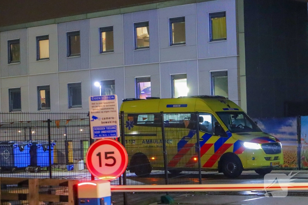 Steekincident op asielboot leidt tot ambulance-inzet