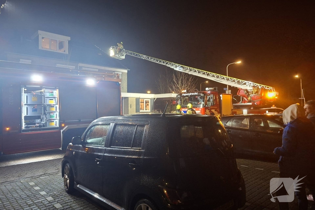Brand in schoorsteen woning onder controle
