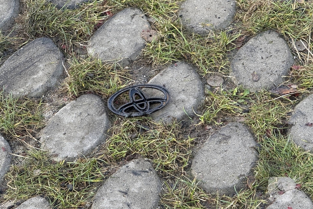 Autobrand zorgt voor aanzienlijke schade