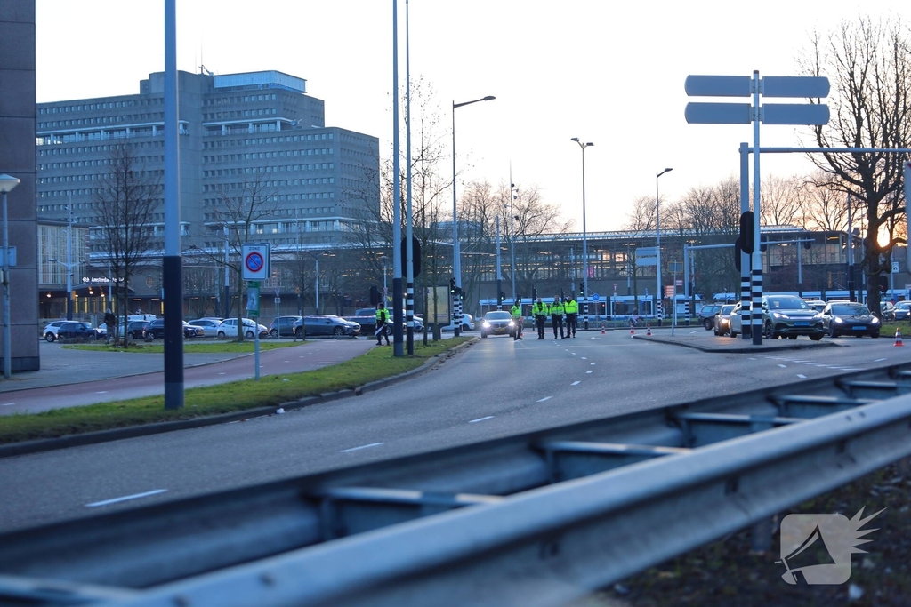 Afsluiting van Gooischeweg door inzet hulpdiensten
