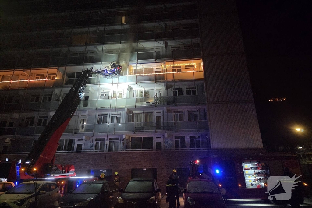 Brand in flatwoning vroeg in de ochtend