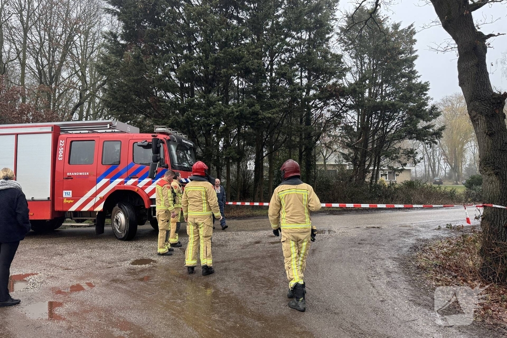 Vrachtwagen beschadigt gasstation en veroorzaakt gaslekkage