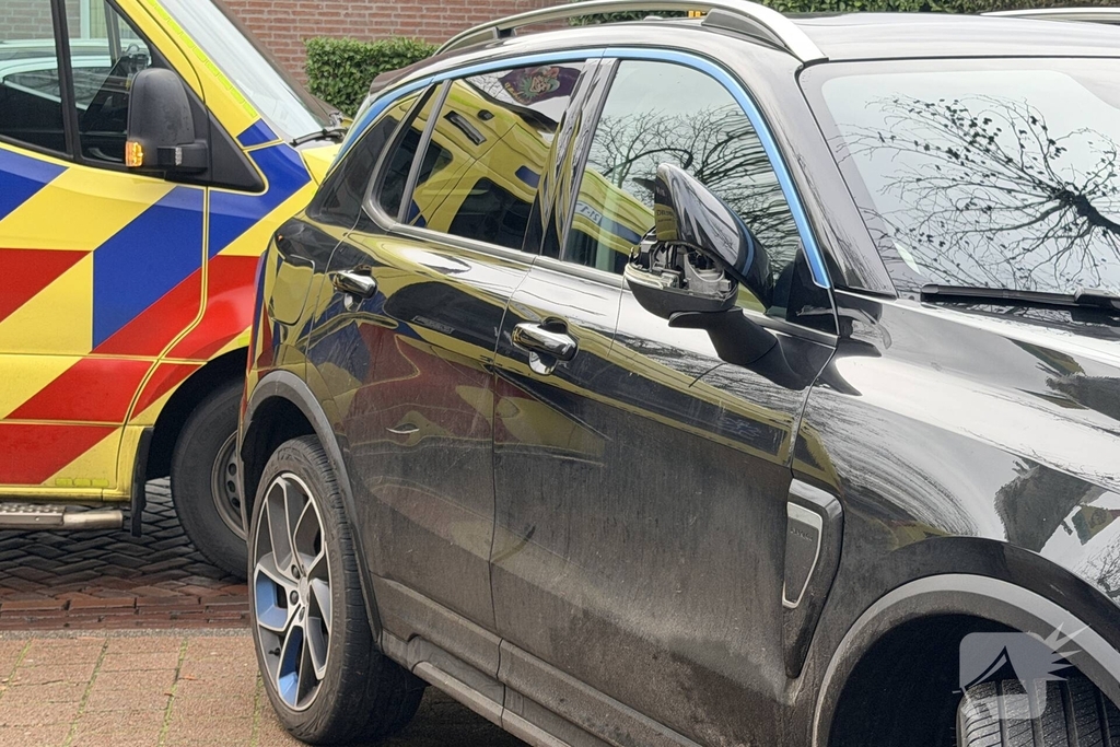 Vrouw gewond na aanrijding met auto