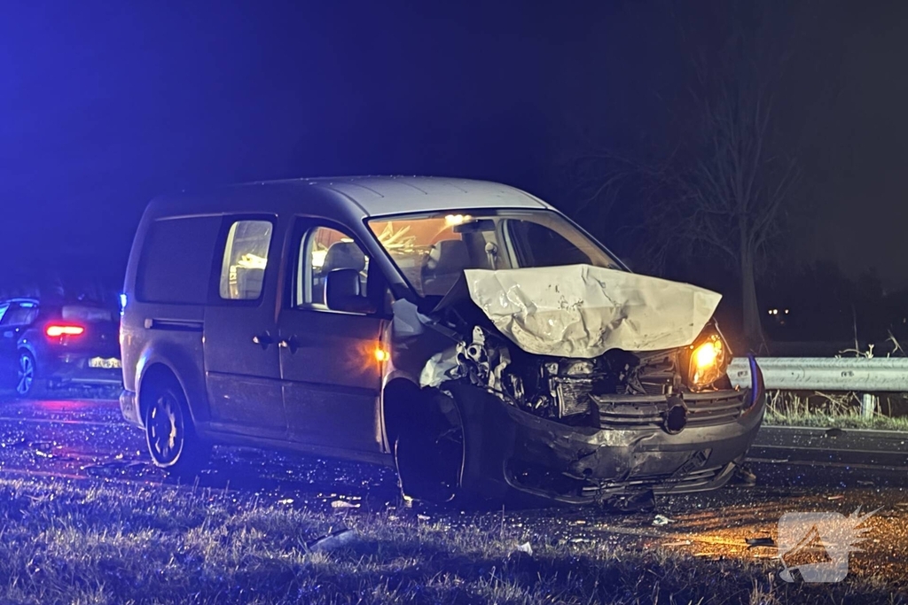 Ernstig ongeval met meerdere auto's en gewonden