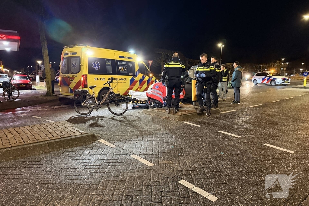 Fietser gewond na aanrijding met auto