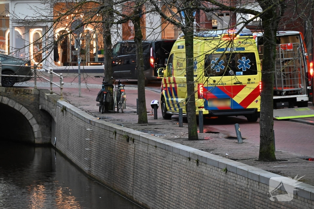 Scooterrijder gewond na te water raken