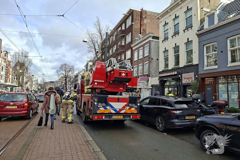 Gaslekkage bij avondwinkel leidt tot evacuatie