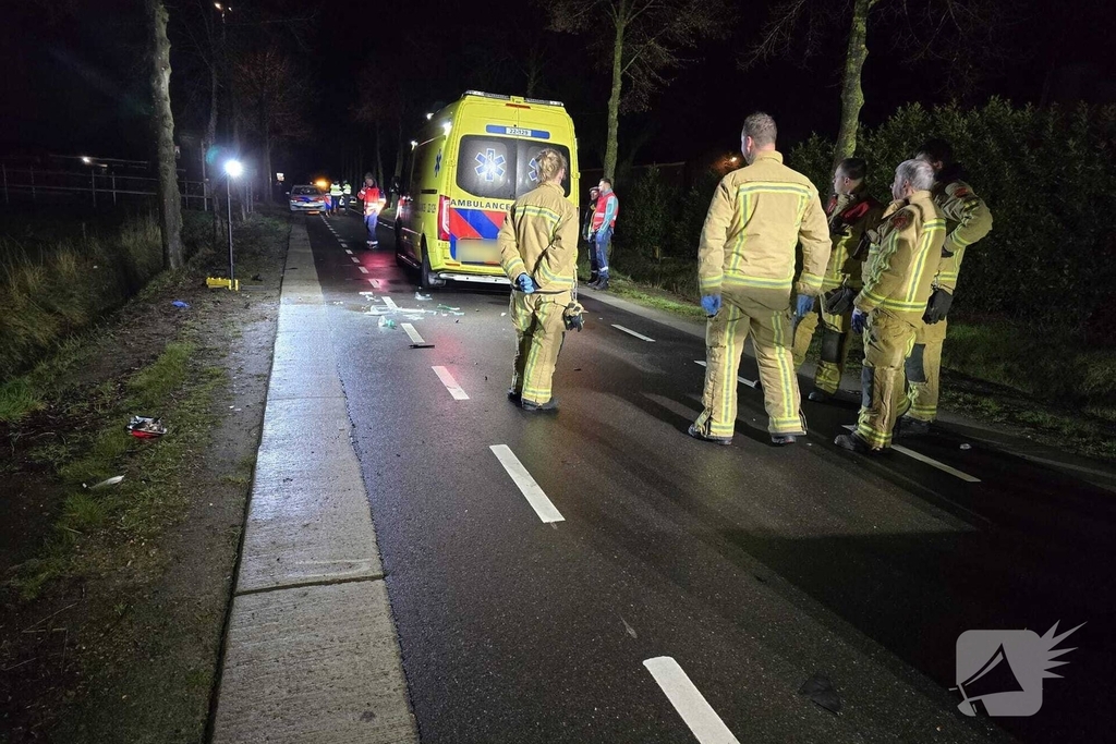 Scooterbestuurster ernstig gewond na aanrijding