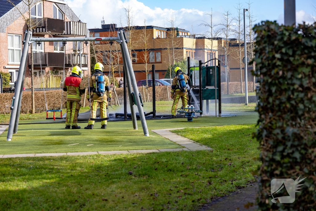 Buitenbrand in speeltuin door vandalisme