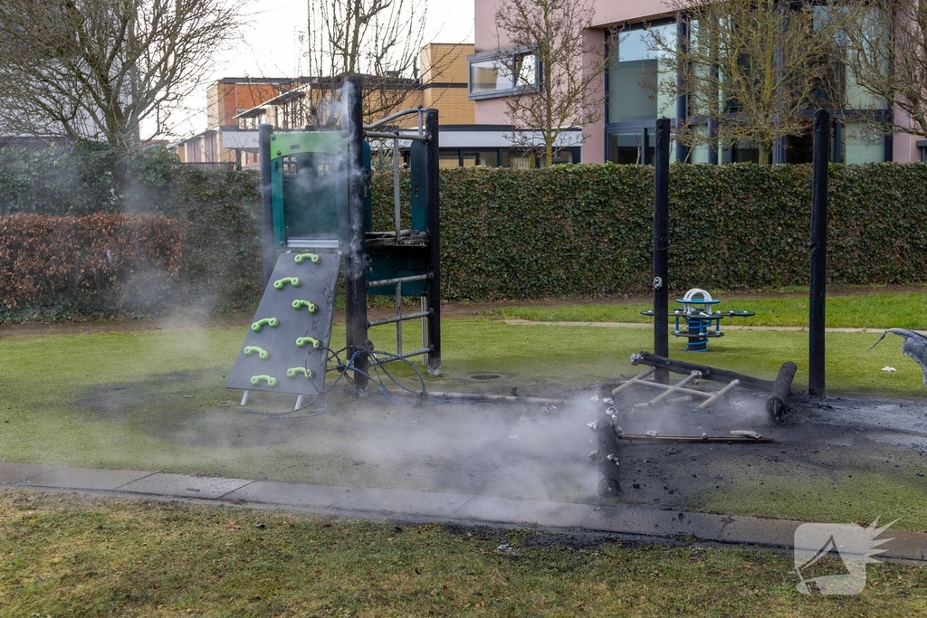 Buitenbrand in speeltuin door vandalisme