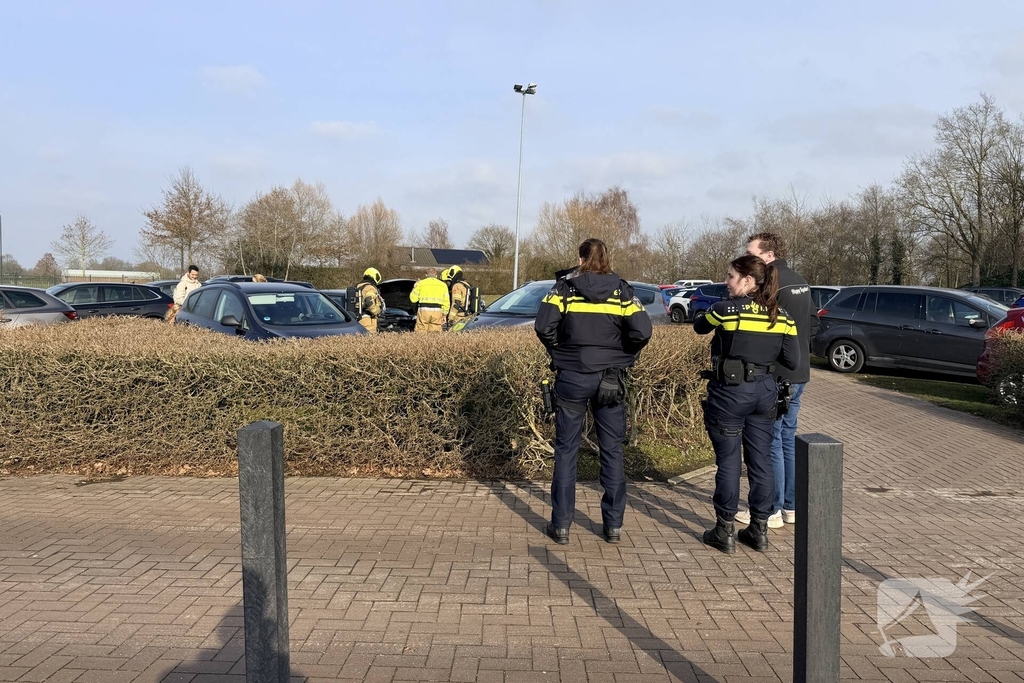 Korte sluiting veroorzaakte brand in auto