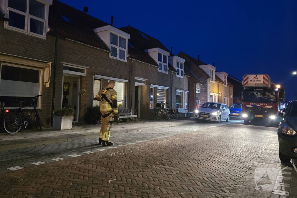 Brand in schoorsteen woning veroorzaakt inzet brandweer