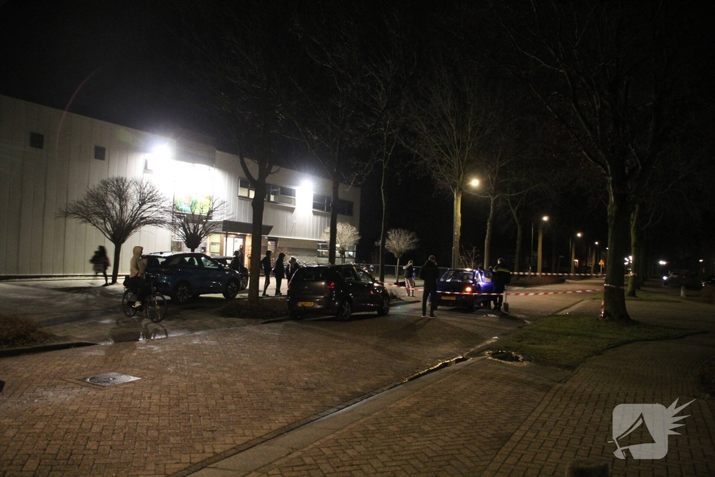 Auto op zijkant na ongeval