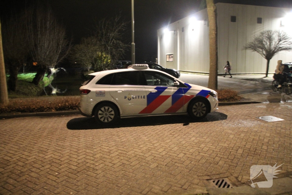 Auto op zijkant na ongeval