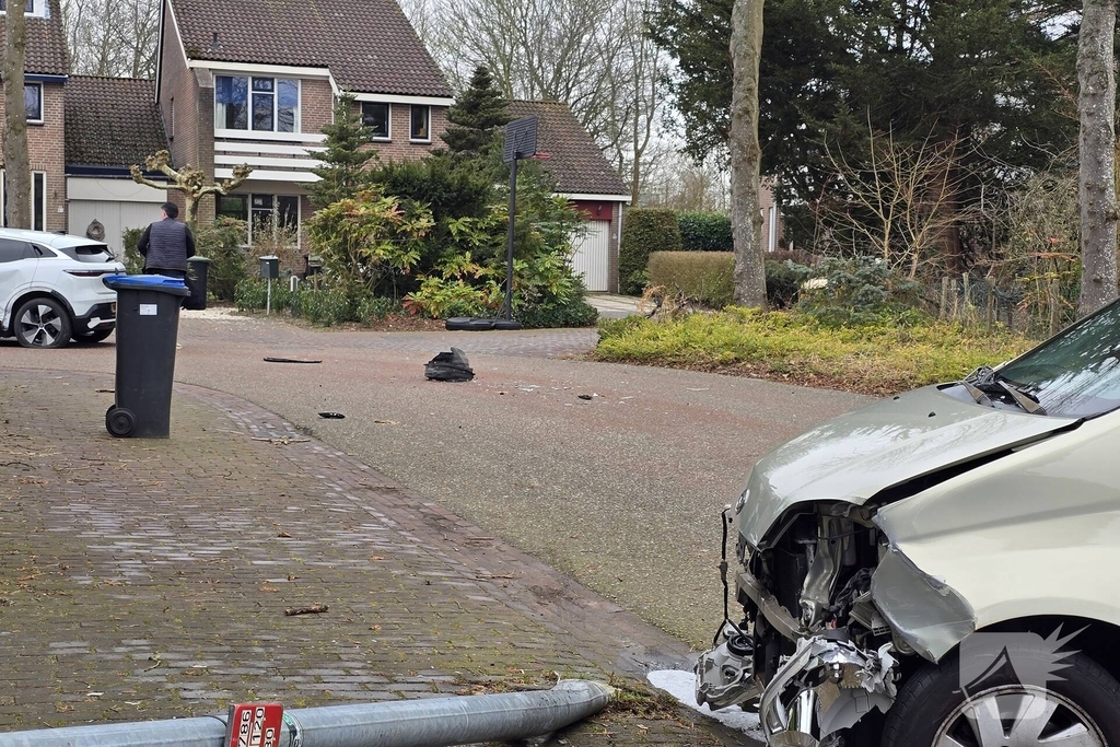 Aanrijding tussen twee automobilisten zonder gewonden