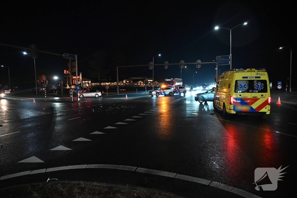 Verkeerslicht omver na aanrijding