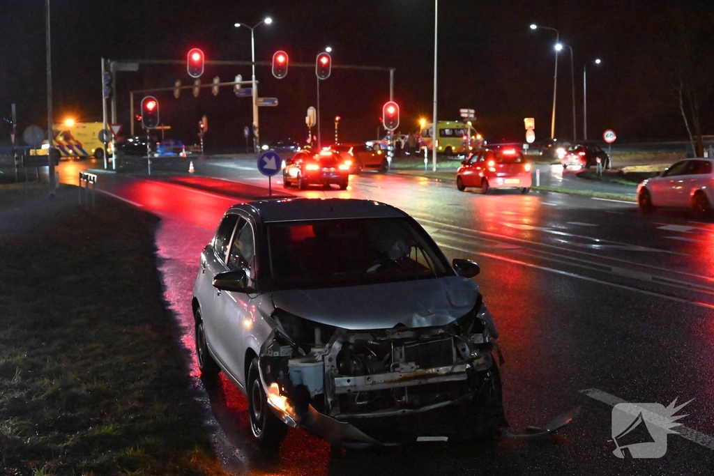 Verkeerslicht omver na aanrijding