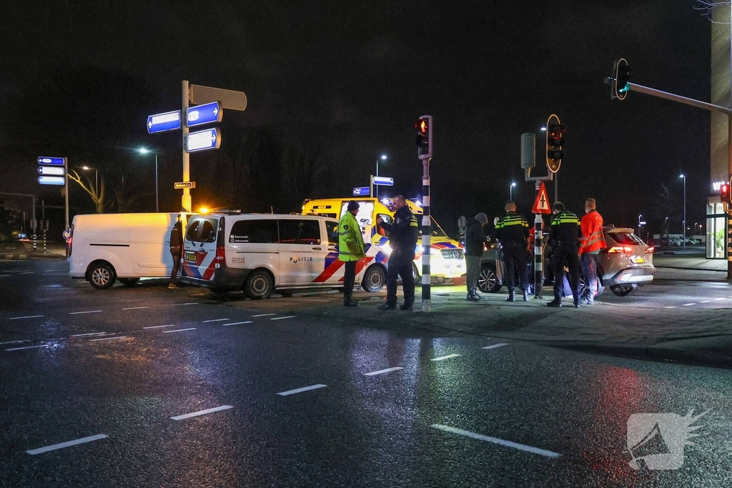 Ongeval met letsel door aanrijding bij stoplicht