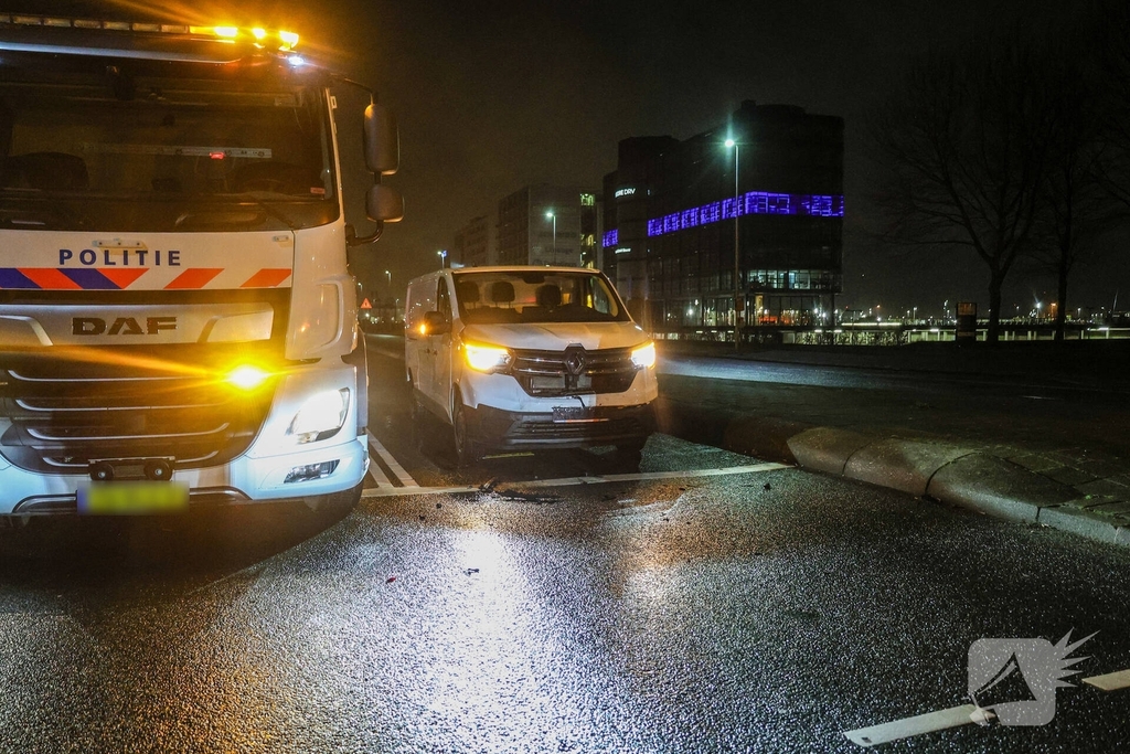 Ongeval met letsel door aanrijding bij stoplicht
