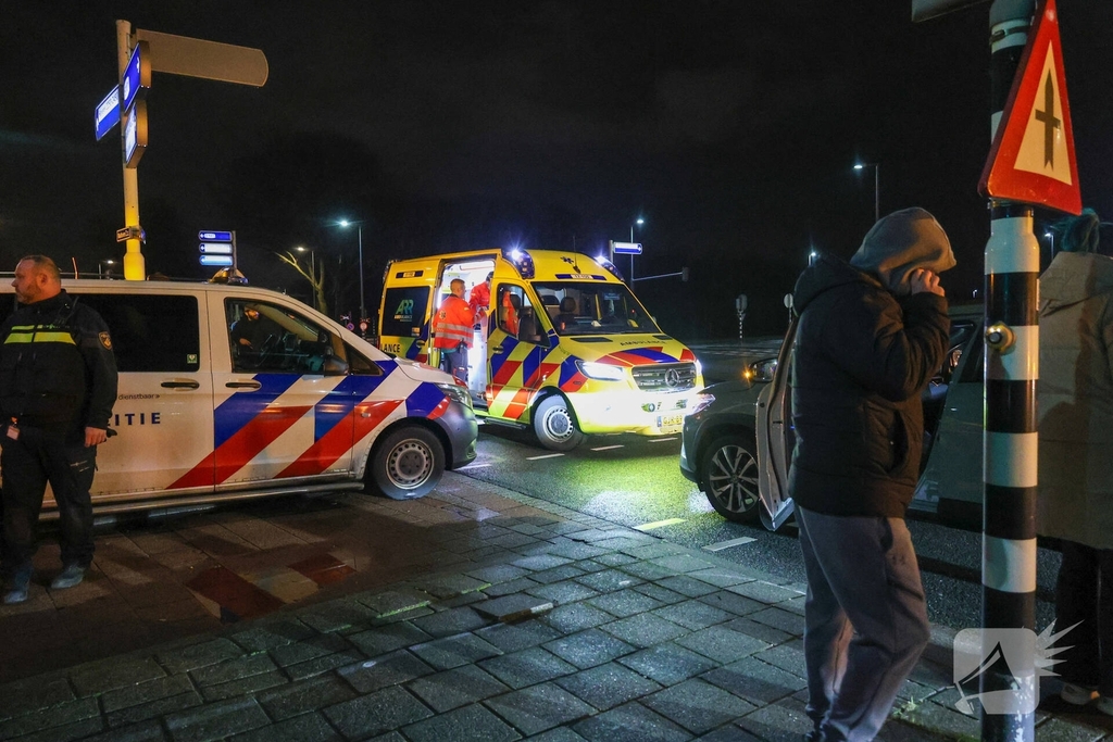 Ongeval met letsel door aanrijding bij stoplicht