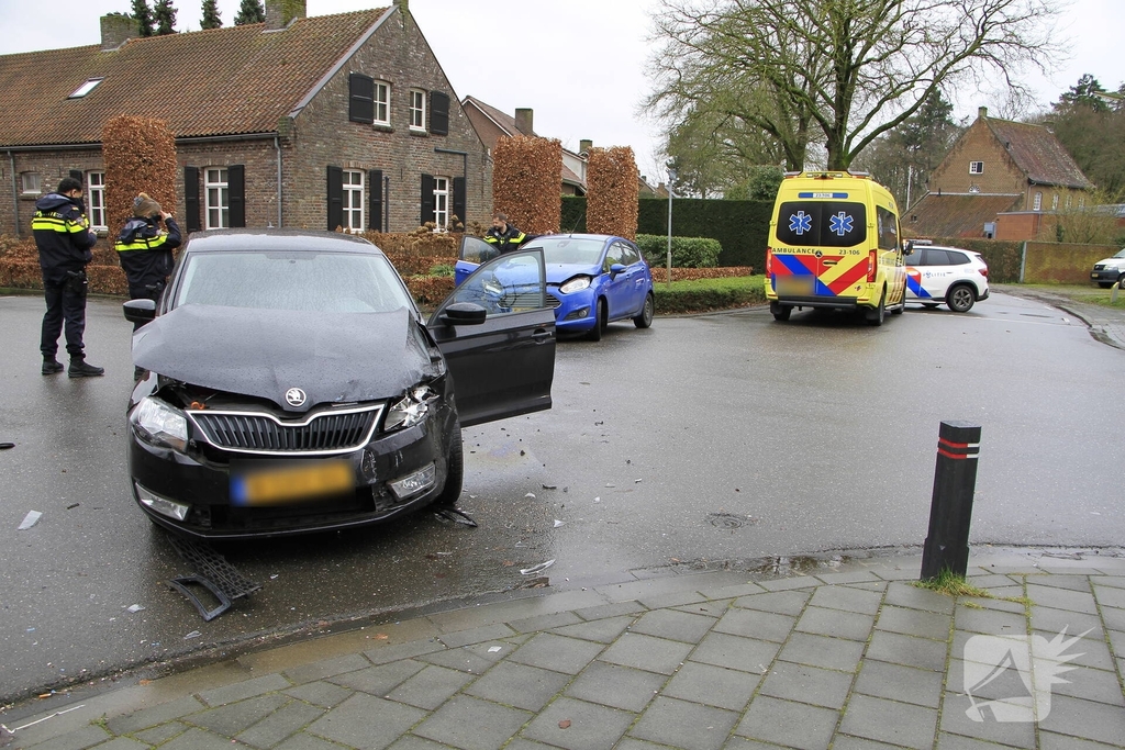 Aanrijding met letsel zorgt voor veel schade