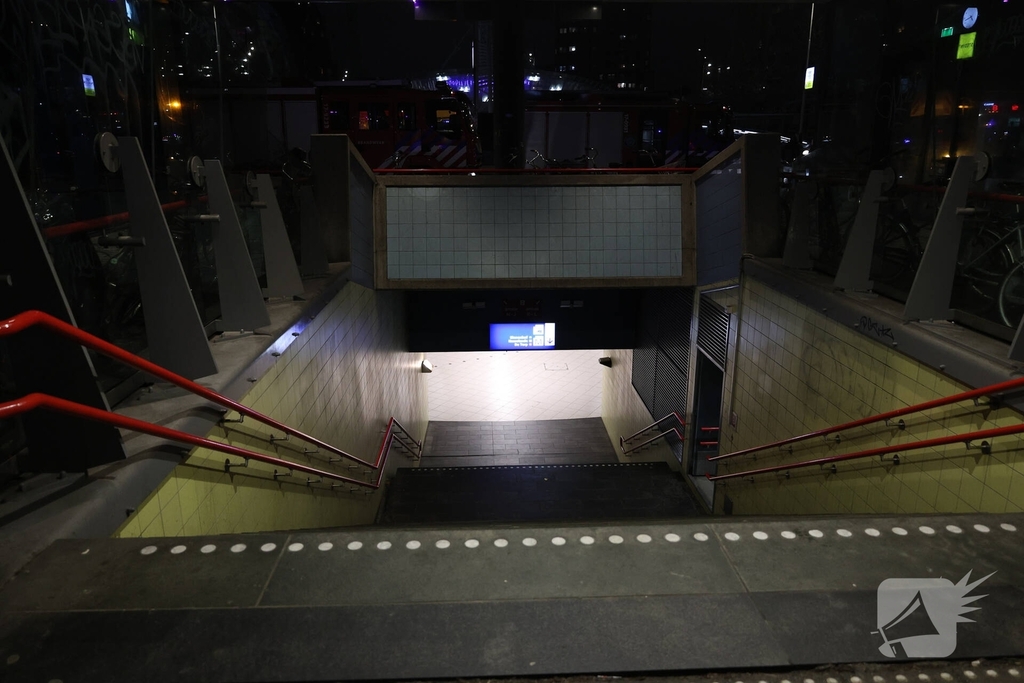 Brand leidt tot onderbreking van trein- en metroverkeer