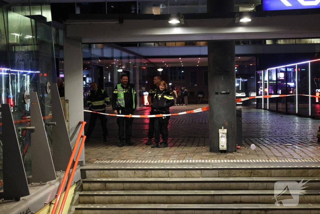 Brand leidt tot onderbreking van trein- en metroverkeer