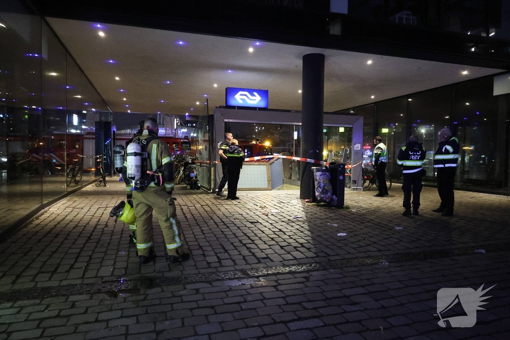 Brand leidt tot onderbreking van trein- en metroverkeer