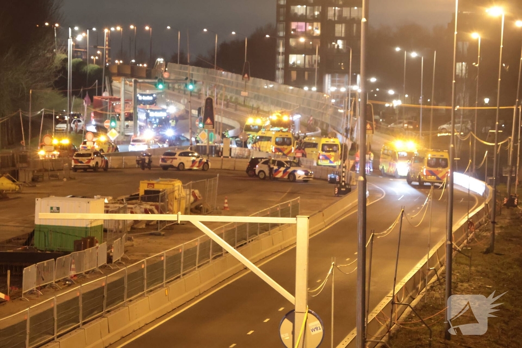 Ongeval tussen twee voertuigen leidt tot hulpdiensten