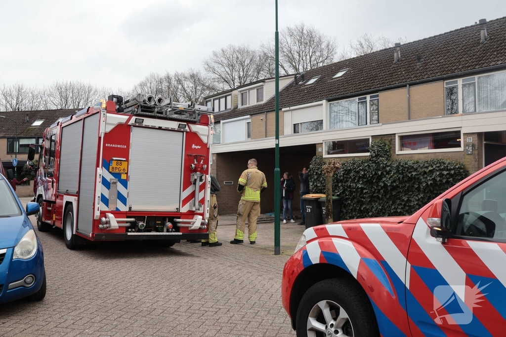 Gaslekkage in woning leidt tot spoedactie van brandweer