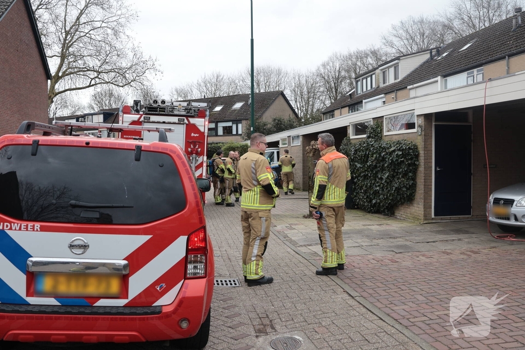 Gaslekkage in woning leidt tot spoedactie van brandweer