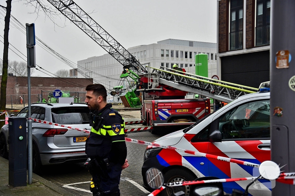 Ongeval met bouwkraan leidt tot grote inzet hulpdiensten